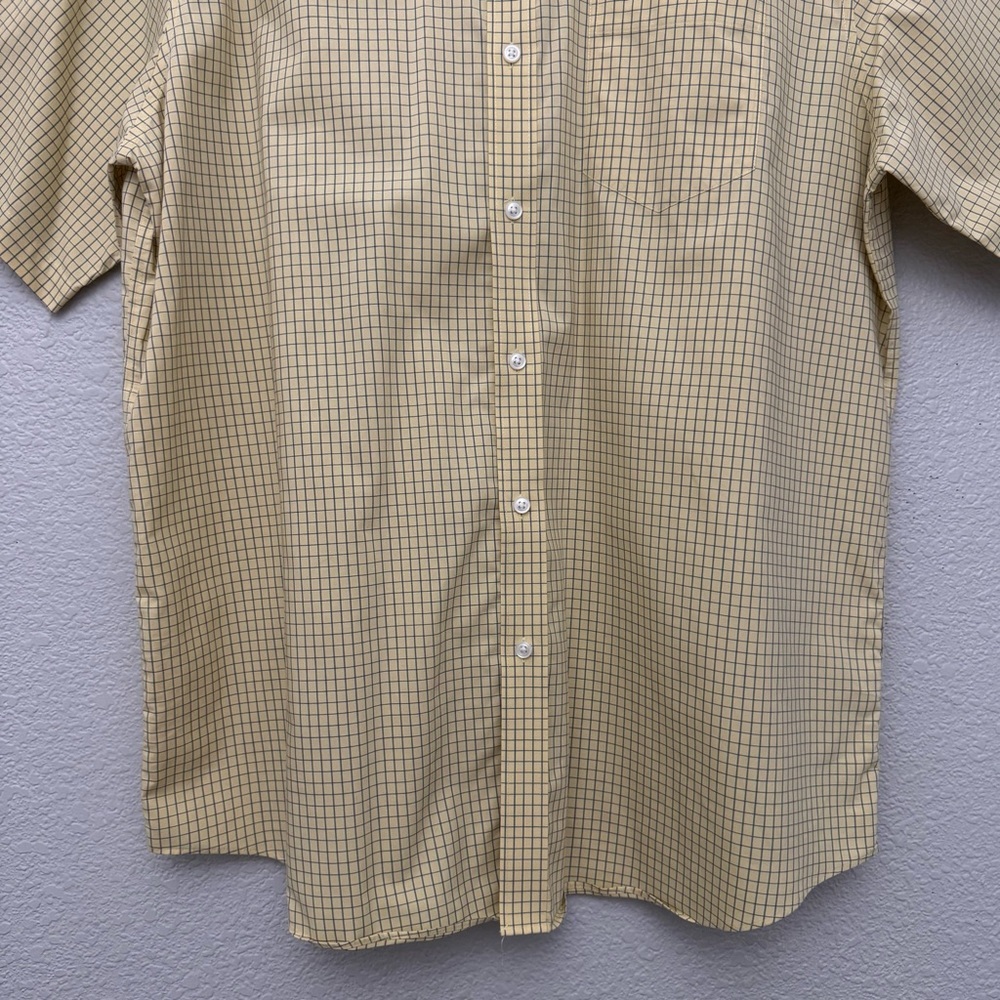 L.L. Bean Men's Wrinkle Free Traditional Fit Short Sleeve Button Down Shirt XL - Picture 4 of 11